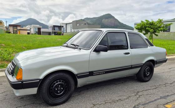 CHEVROLET CHEVETTE 1.6 SL/E 8V GASOLINA 2P MANUAL CHEVROLET CHEVETTE 1.6 SL/E 8V GASOLINA 2P MANUAL